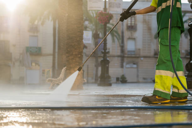 Best Commercial Pressure Washing  in Carlyss, LA